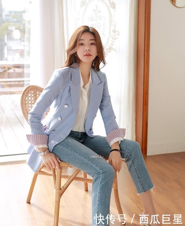 『展现』韩版修身牛仔裤穿出气质魅力,展现一个清新时尚的自己