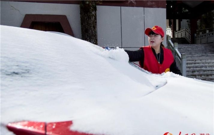  「迎来」湖北保康: 迎来今冬第一场雪