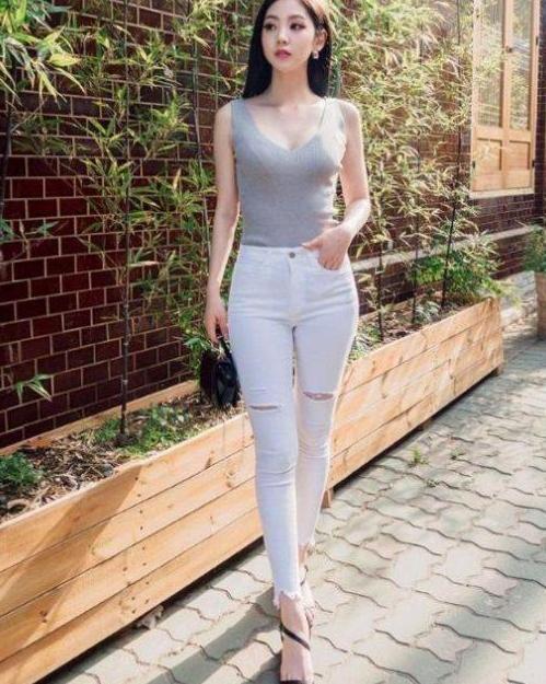 修身裤为女人带来的美丽气质, 干练又显帅气!