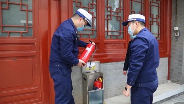  「祭扫」清明节将至 祭扫缅怀应注意防火防疫