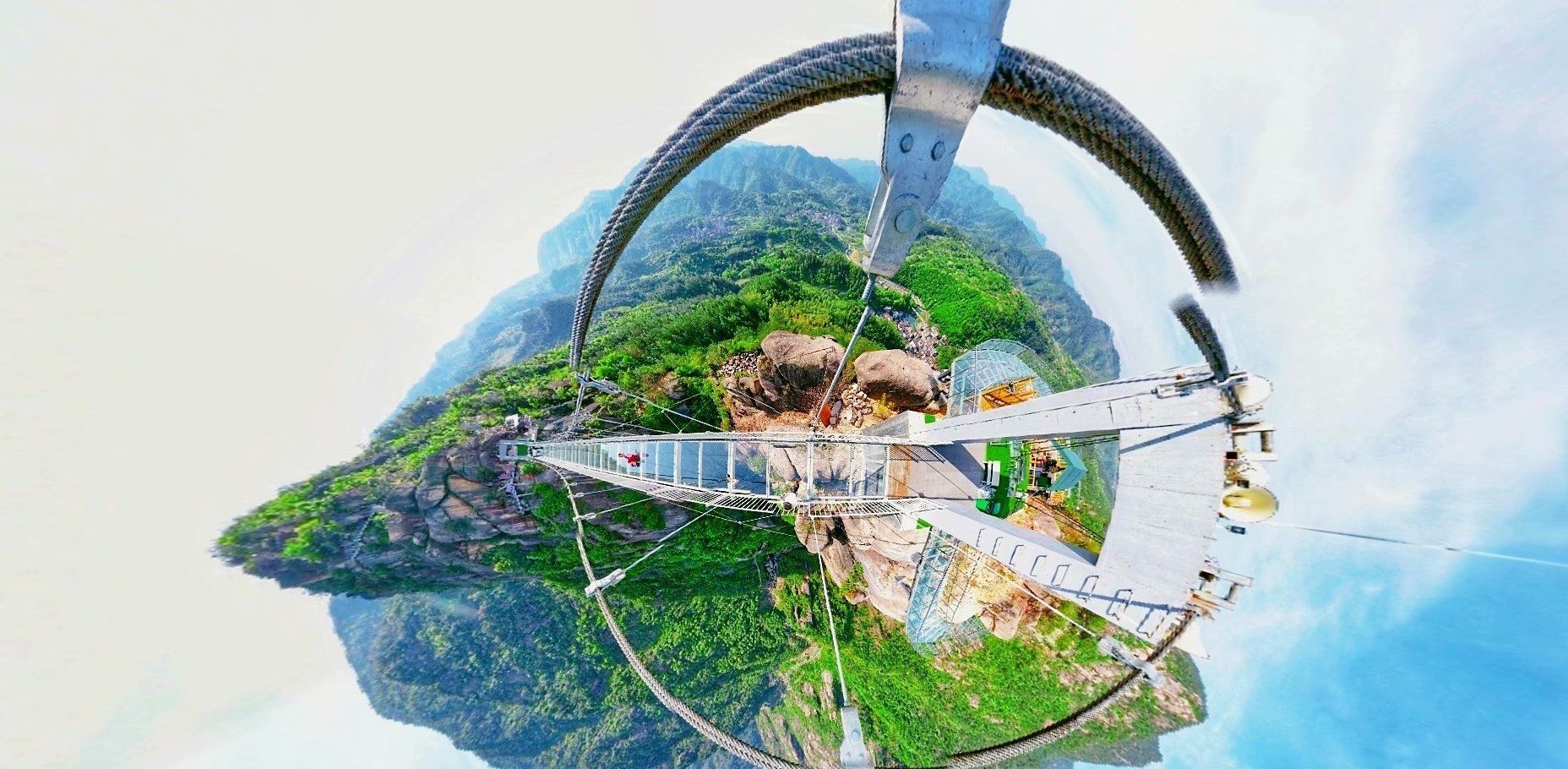  『黄帝』360度无死角？这座玻璃桥有点“狂”