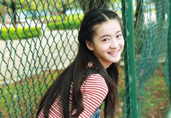 辟谣没人信，手滑点赞又挨骂，张雪迎到底做错了什么？