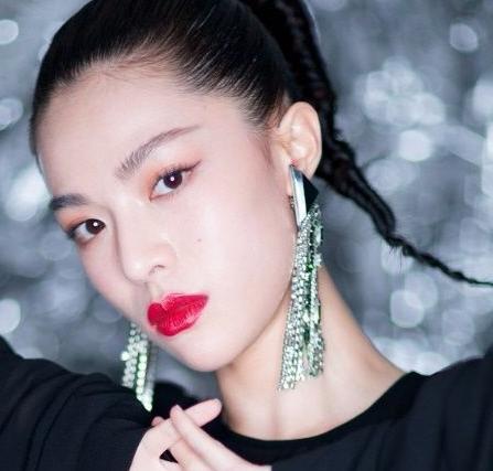 辫子是村姑专属？最全迪丽热巴Baby宣仪郑爽杨幂高级辫子盘点