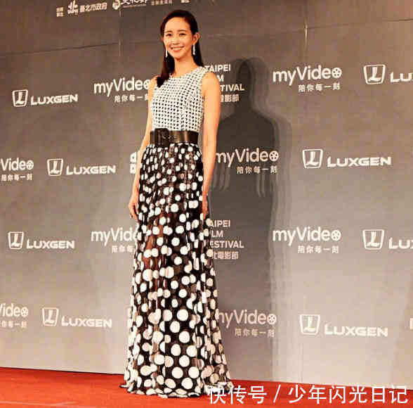 张钧甯要把人逼疯，怎么丑怎么穿，居然把80年代的衣服穿出来！