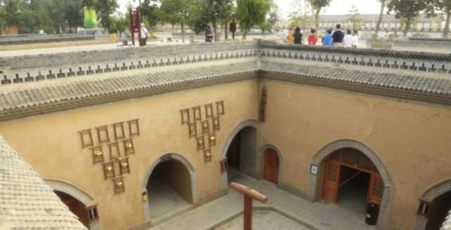 我国“谜一样”的村庄，这奇特的建筑方式，进村只闻其声不见其人