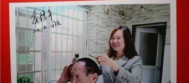  『生病』袁隆平在海南生病，长沙一位理发师，为何乘坐飞机前去为他理发