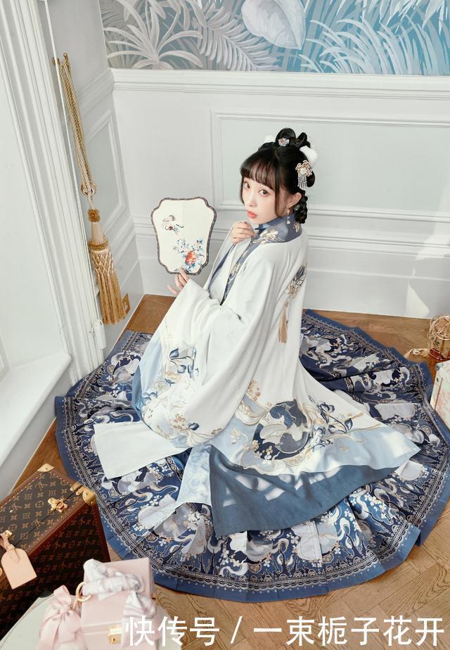  【大明】这些配色也太高调了吧，穿上它，你就是最有名的大明贵妇了