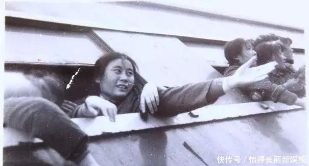  【超暖】故事：母亲和前夫生的孩子，二十年后找上门来，父亲的做法超暖心！