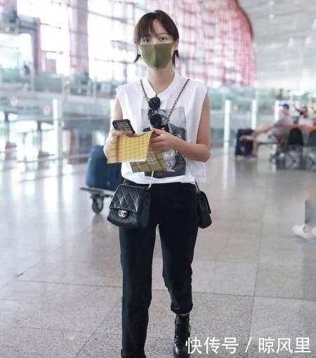 「 赵薇」对比太残忍，终于知道身材和肤色哪个重要，赵薇和林心如难得同框