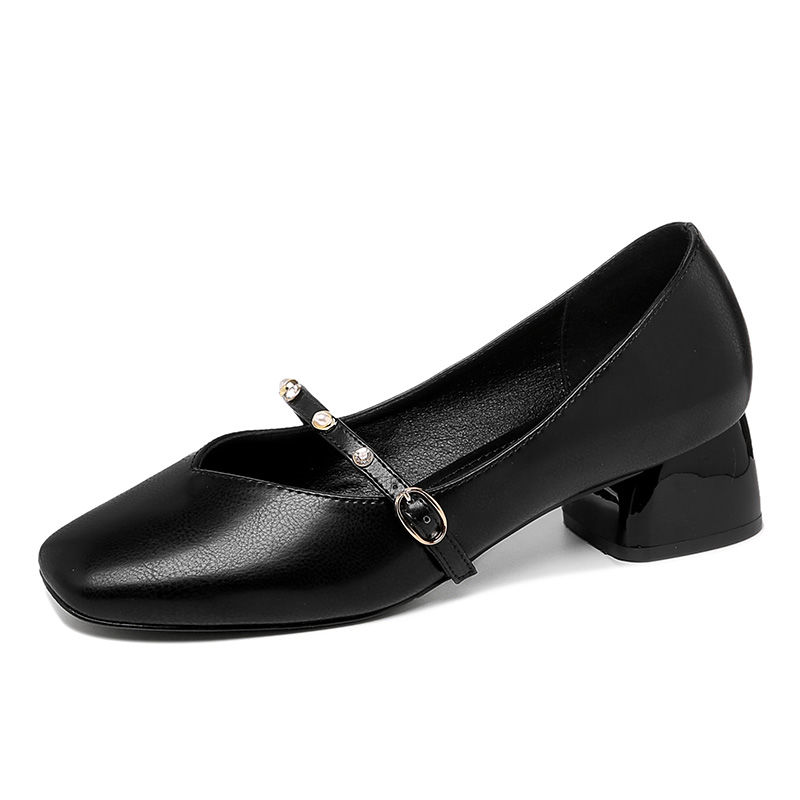 今秋女人不穿高跟鞋，就没有女人味!看看它的设计，多美啊