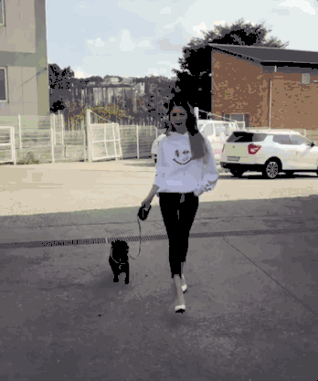 穿上白色高跟鞋的马思纯一定更美！