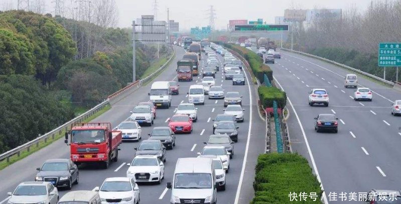 如果高速过路费真加到油费，那不跑高速的油费另算交警回复亮了