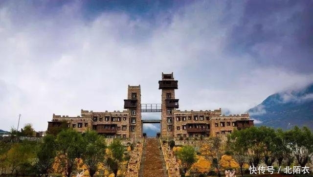 川西金秋最美的8条自驾环线,是时候去看最美的川西了!