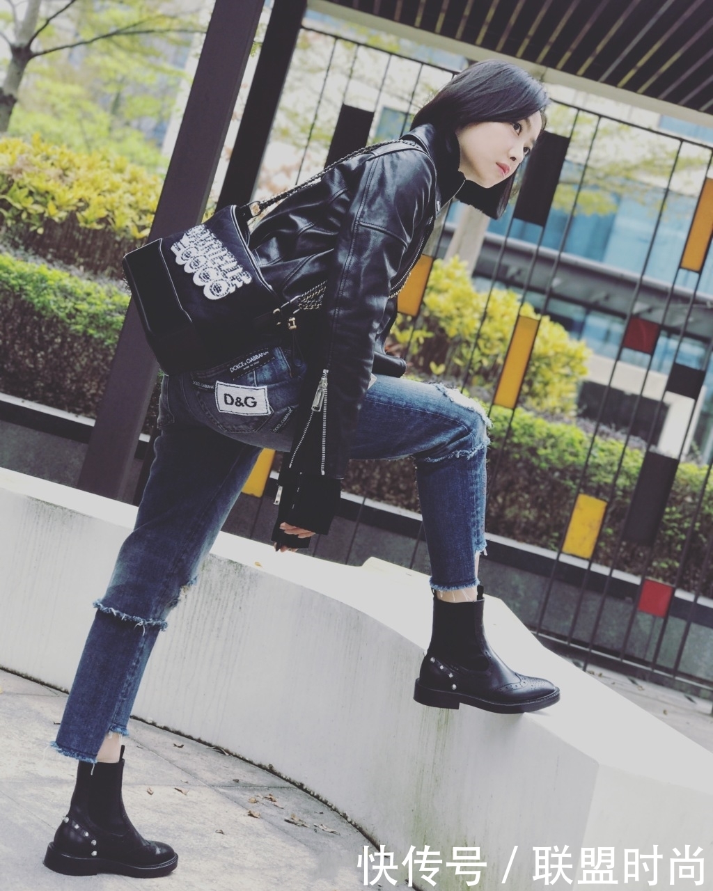 宋茜大长腿又回来了！穿T恤裙大秀好身材，网友：这腿是真实的？