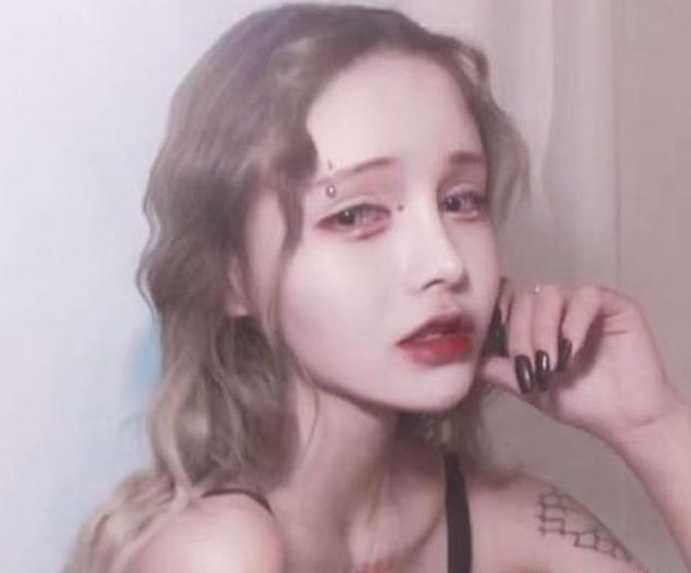 网红卸妆后长什么样?网友:跟凤姐都没有可比性