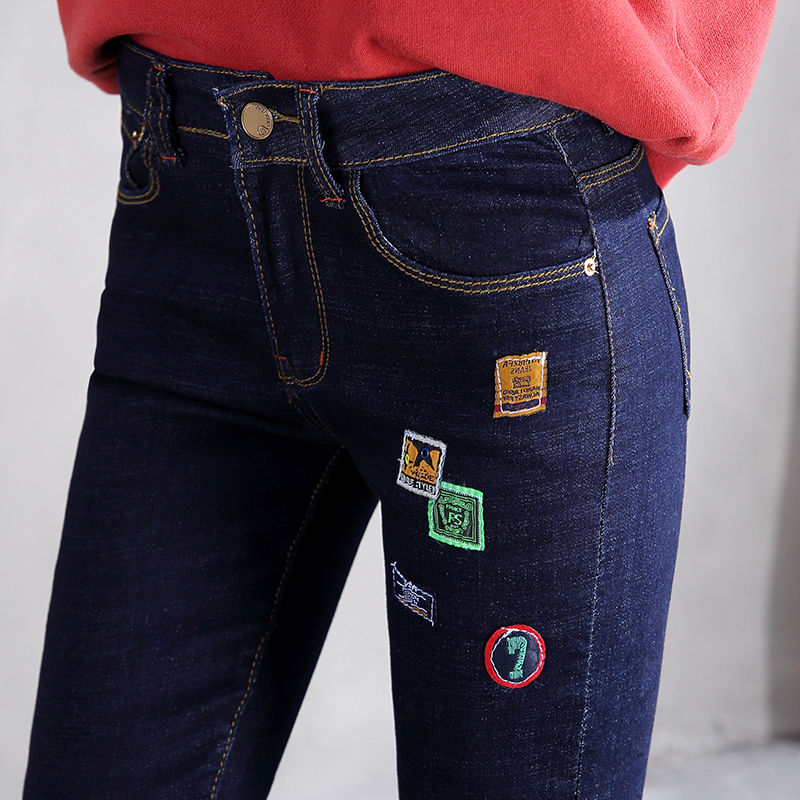 短裤丝袜啥的早就过时了!现在贼流行这些紧身裤，不要太修身了