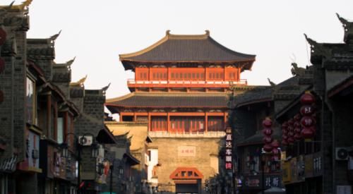  「高铁」湖北境内一幸运的县城，被1117亿高铁加盟，当地：好日