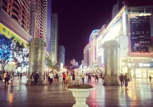 专骗游客的十条街：宽窄巷子，夫子庙第二，第一是？