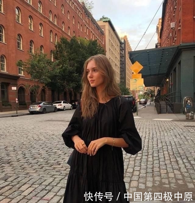  『春天』春天到了，法国女人都在穿什么裙子？