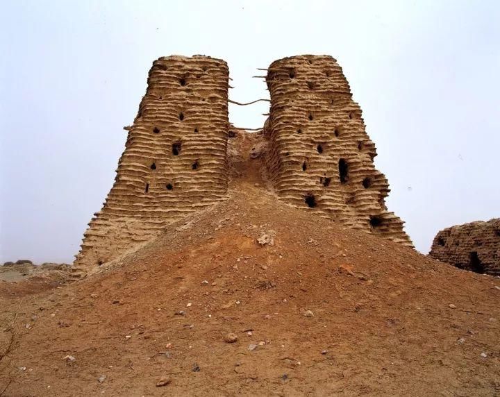 干涸成“地球巨耳” 罗布泊发生过什么