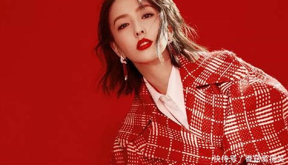 女明星穿大红色，杨幂迪丽热巴各有各的美，她一出来艳压群芳