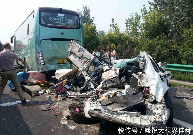 连环相撞、拥堵事故、黄金周遭罪,为啥不能恢复、设立12个黄金周