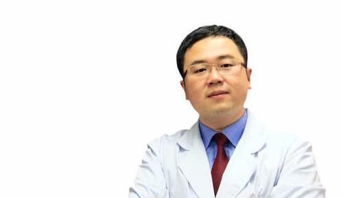 『 病人』于是有人说测体温没意义！医生辟谣，有些新型肺炎病人早期不发热