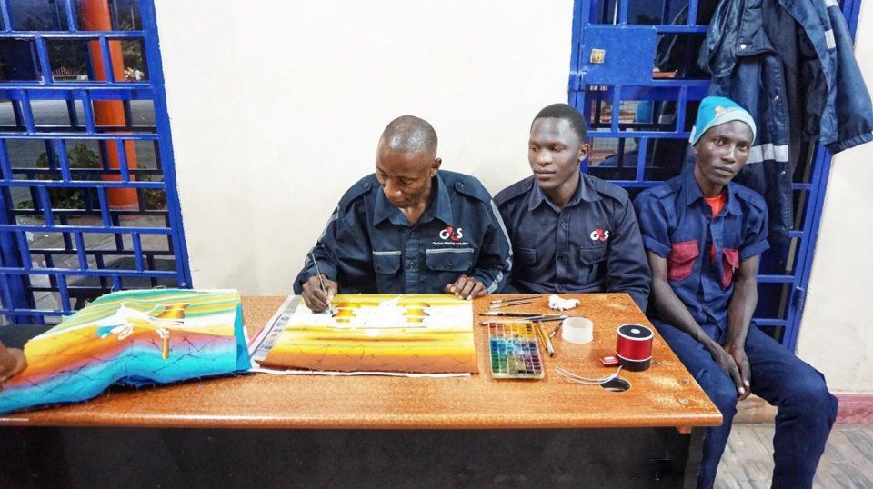 中国美女非洲旅行记:夜晚独自搭车,经历难忘17个小时