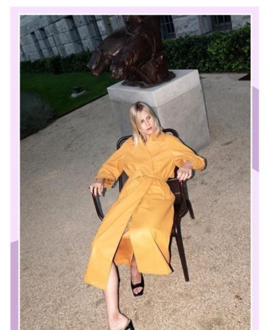  「风衣」春季风衣新穿法，变成裙装款式简约更百搭，穿上遮肉显瘦又时髦