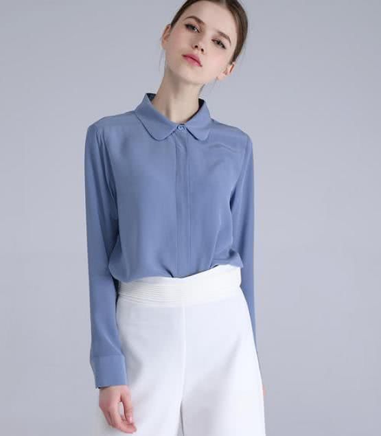 #气质#不想穿得太花哨,又怕黑白灰显老?试试高级的雾霾蓝,特别显气质