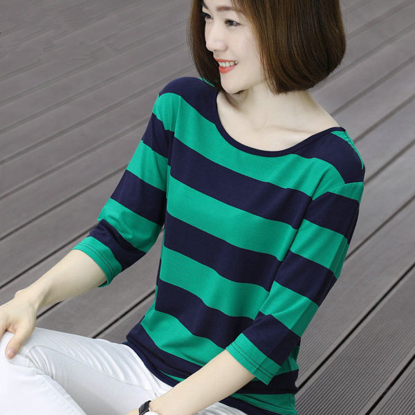 女人再漂亮，去年的衣服也别穿，60元T恤买几件，天天美不一样