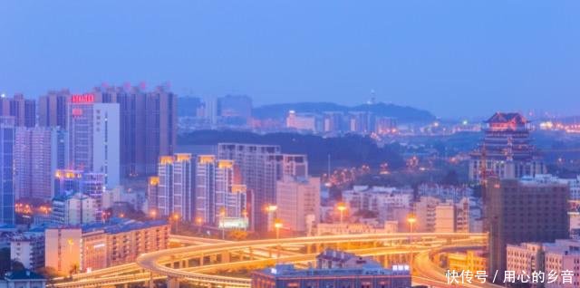 广西最大的城市，竟然比3个钦州还大，就算柳州联合桂林也不敌
