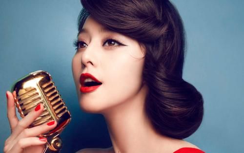  『越多越好』口红不是囤越多越好，学会根据肤色选色号，只买一只也能美翻天