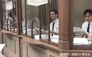 『旅程』搭乘 CHANEL 巴黎皇宫火车,开启通往新时代的旅程