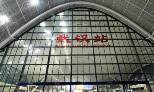 号称中国“最漂亮”的火车站，投资140亿，让游客们感叹：很值