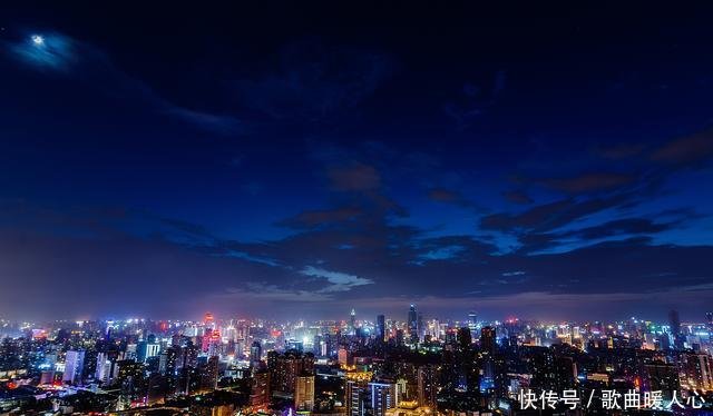 2019中国十佳不夜城排行榜，西安顺利上榜，居然没有上海
