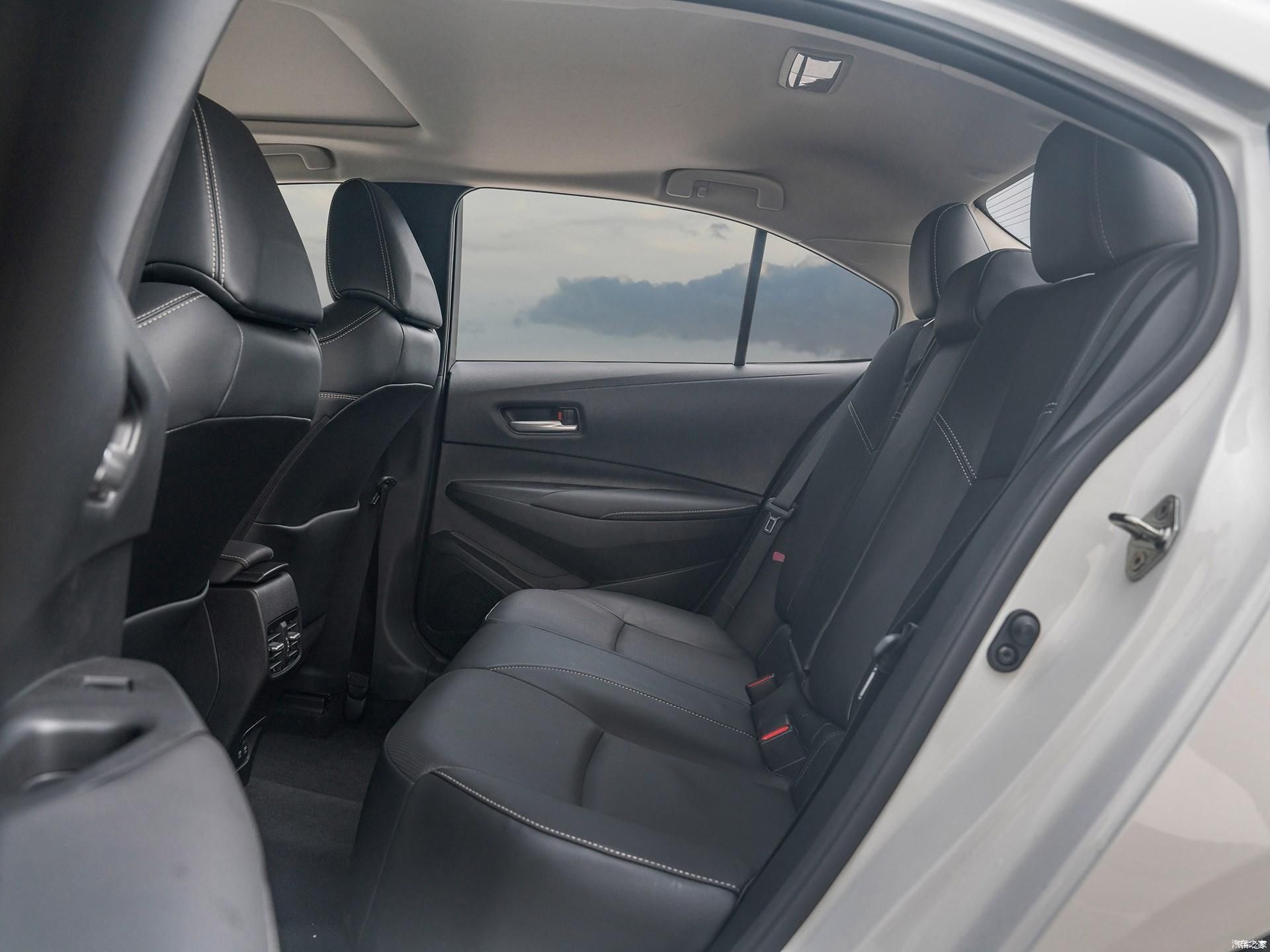 「紧凑」15万德日紧凑A级车对决,卡罗拉和速腾的差别不止是外形