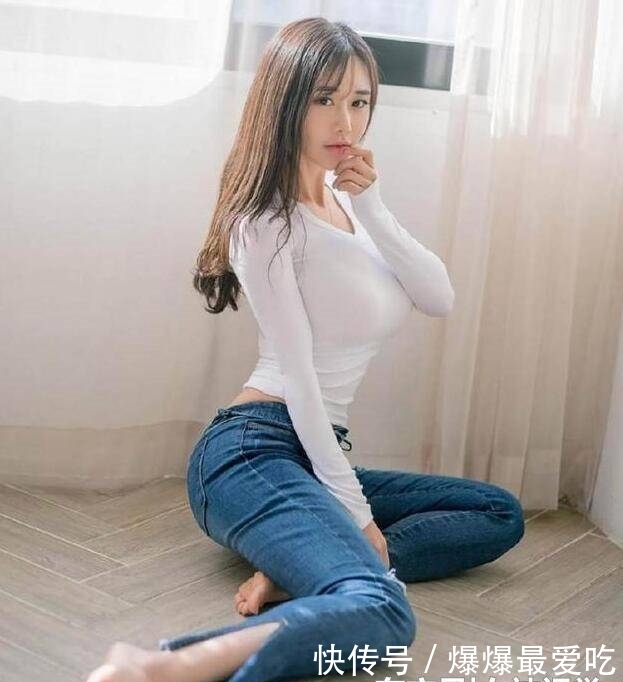  [美女]优雅十足的牛仔裤美女，展现青春活力！