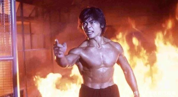 樊少皇登长城引热议成年人的快乐,就是这么简单