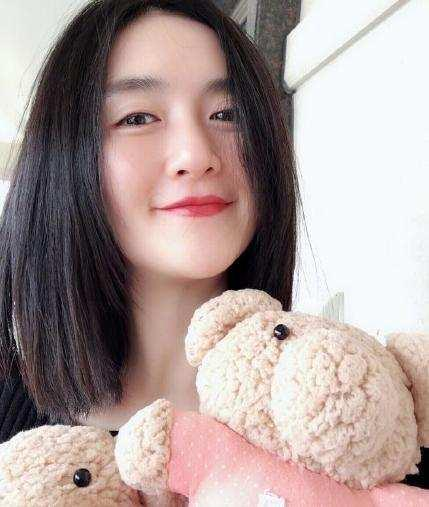 刘烨一句话揭穿了谢娜产后迅速开始工作的真相，网友：太扎心了