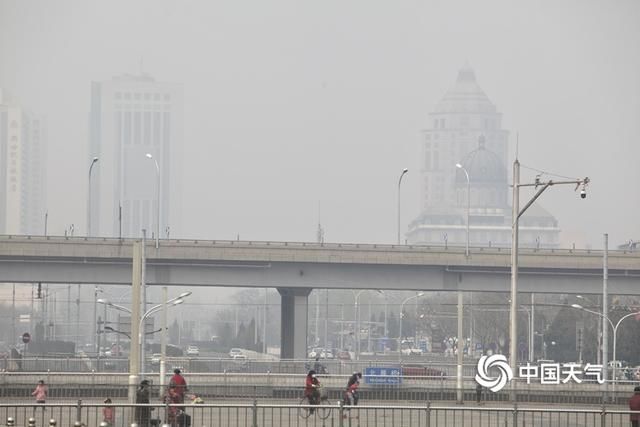  [空气质量]空气质量重度污染 北京天空灰蒙蒙