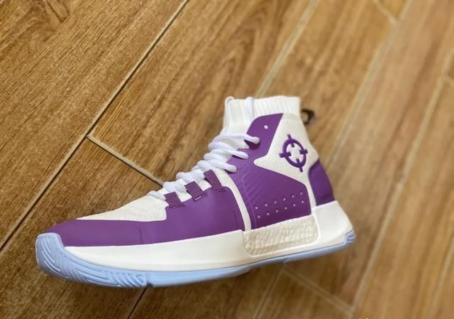 「鞋面」全掌类boost,足弓大碳板,范弗里特上脚的狙击一代你期待吗