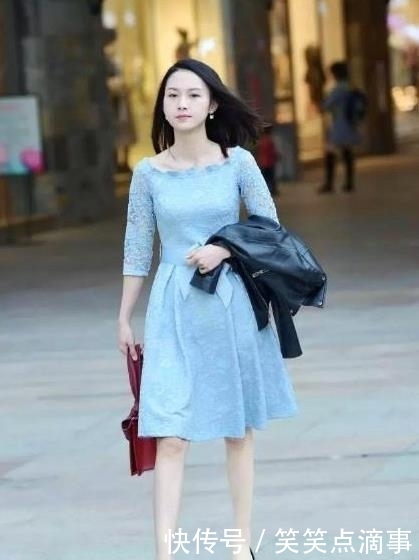 「美女」美女街拍身材曼妙的小姐姐,紧身裙的穿搭,美得更青春