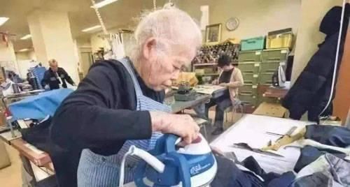  日本人@日本人退休之后养老金到底能拿多少？