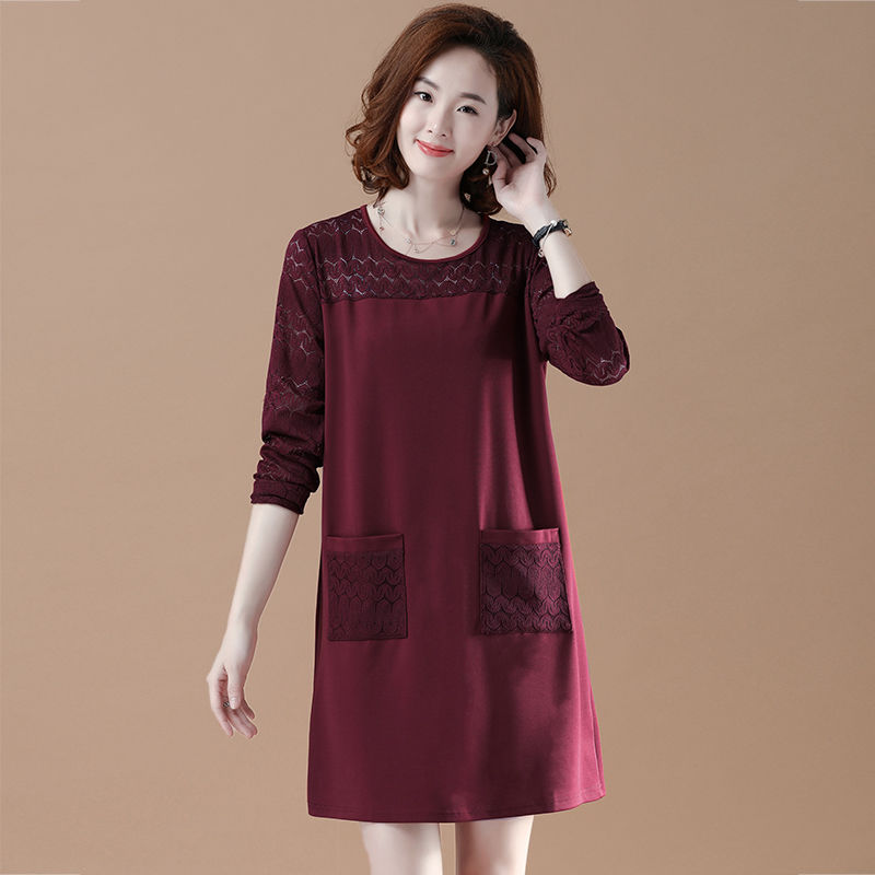 今年秋天阔腿裤不流行了，8月刚上新的秋裙，妈妈穿洋气又美嫩