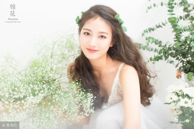 为什么“平胸”的女生更受男生欢迎？这是什么原因？