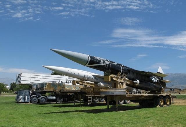 中国为何不怕美国用核弹打我们? 张召忠说得好