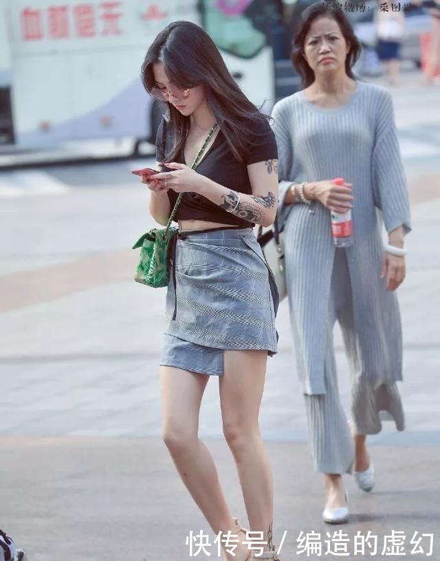  [寂寞]街拍：失去你的拥抱，寂寞在一旁嘲笑