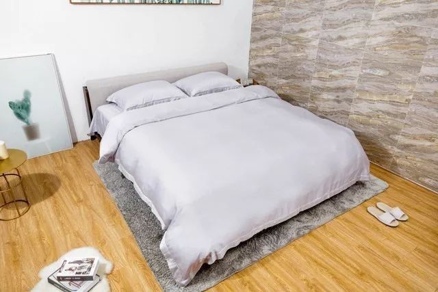 比真丝还滑、比纯棉还透气、比亚麻还凉爽的床品,真的存在!丨品