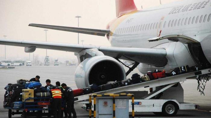 为什么乘客下飞机后不撕行李箱的“标签”?原来用处这么大